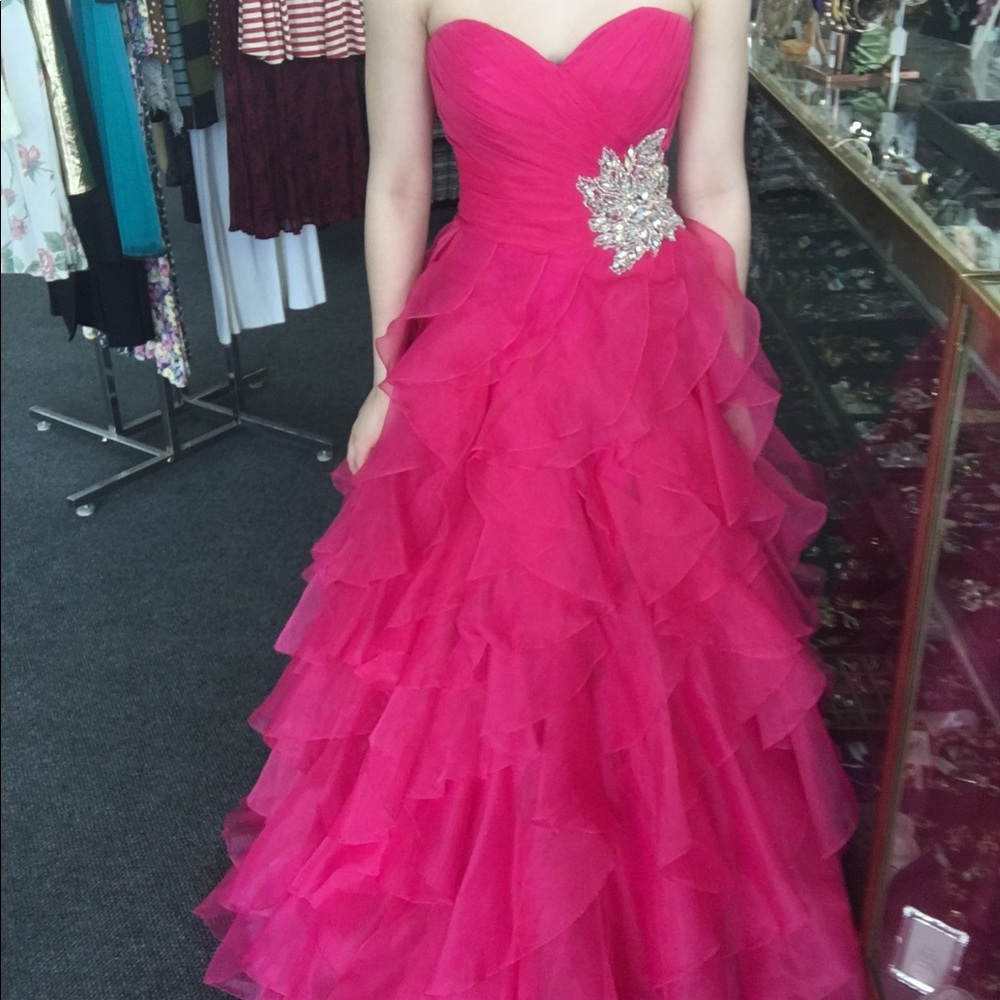 Night Moves: Fuchsia Ruffled Prom Dress - Picture 5 of 7